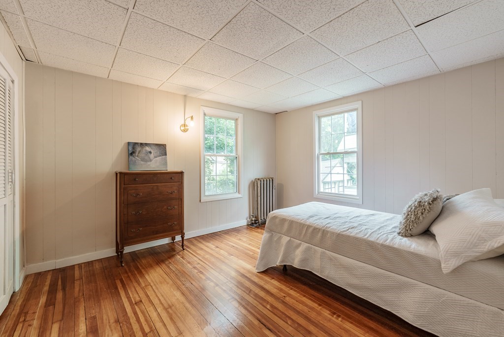 28 Longview Street Springfield, MA 01108 - Photo 14 of 40