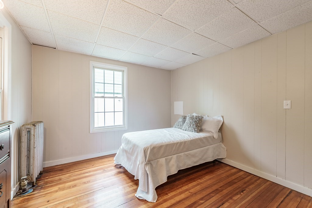 28 Longview Street Springfield, MA 01108 - Photo 15 of 40