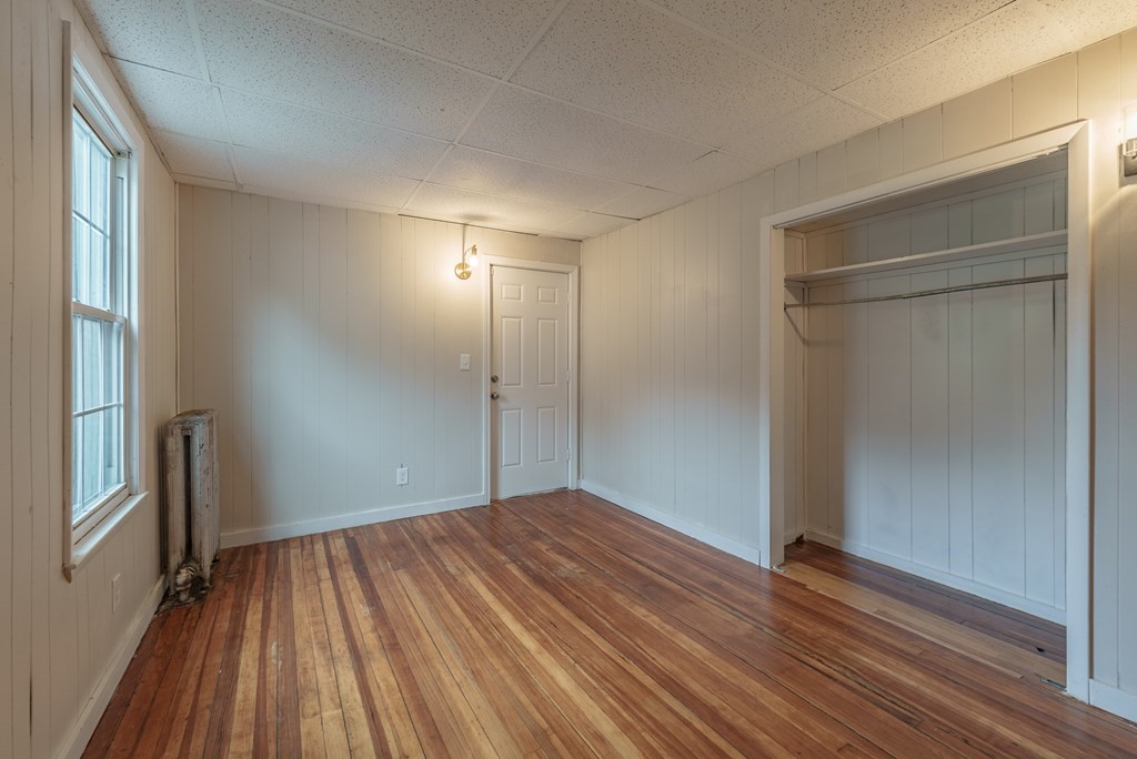 28 Longview Street Springfield, MA 01108 - Photo 17 of 40