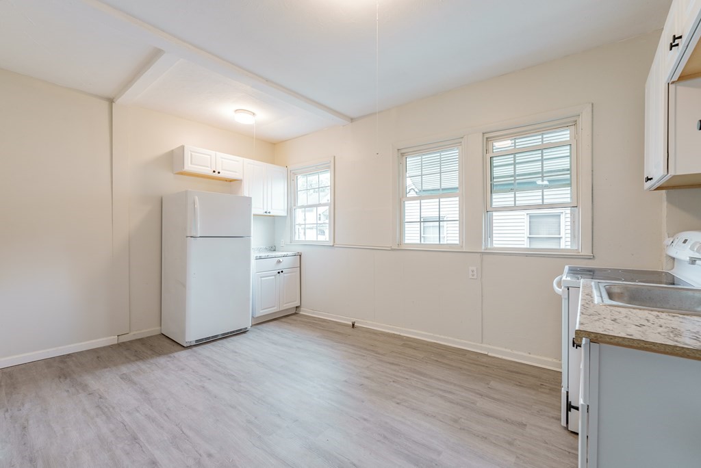 28 Longview Street Springfield, MA 01108 - Photo 22 of 40