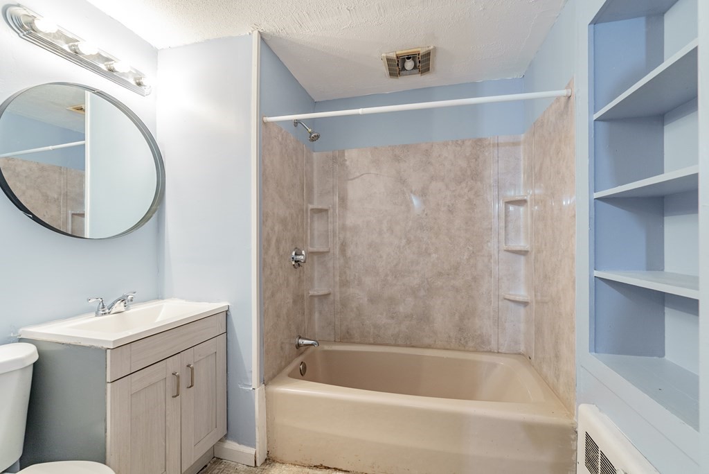 28 Longview Street Springfield, MA 01108 - Photo 28 of 40