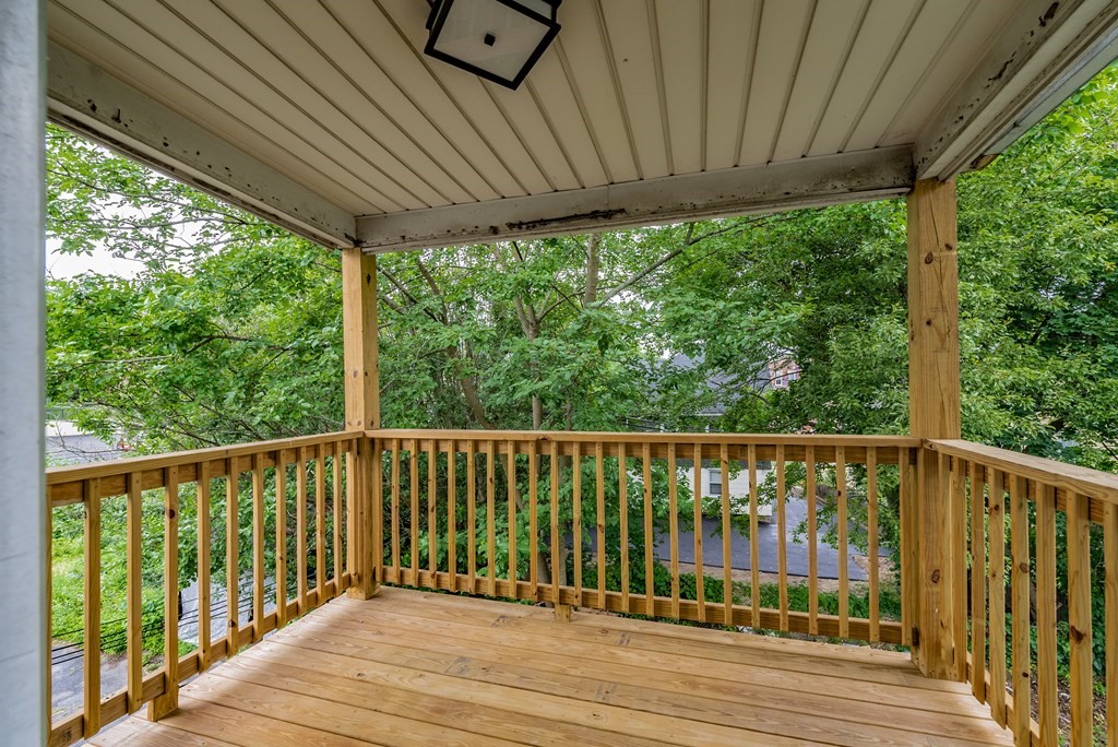 28 Longview Street Springfield, MA 01108 - Photo 31 of 40