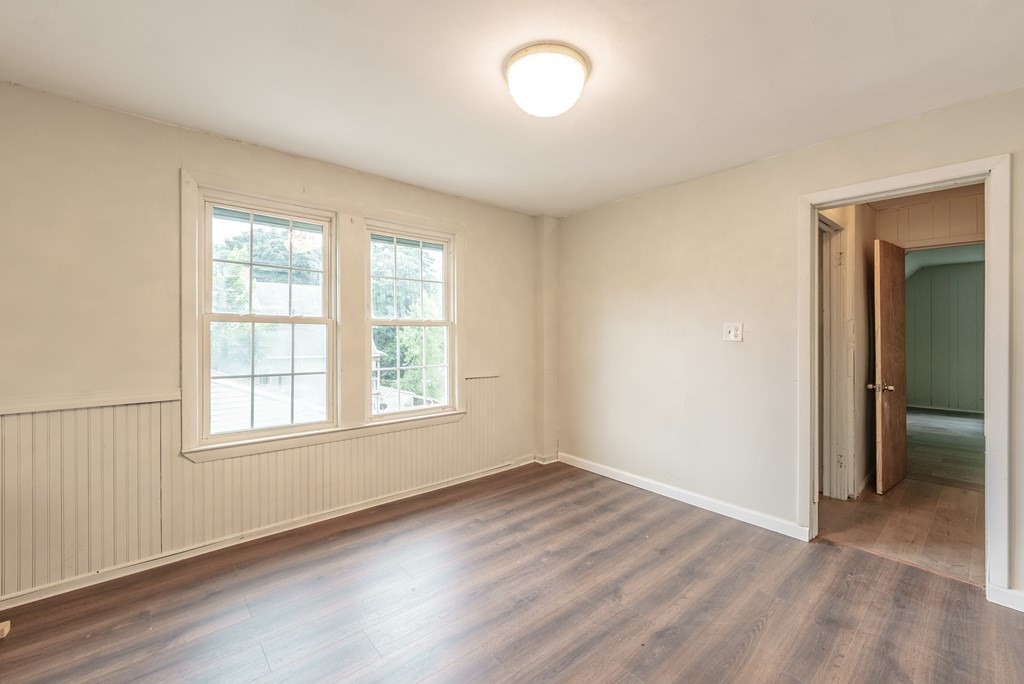 28 Longview Street Springfield, MA 01108 - Photo 33 of 40