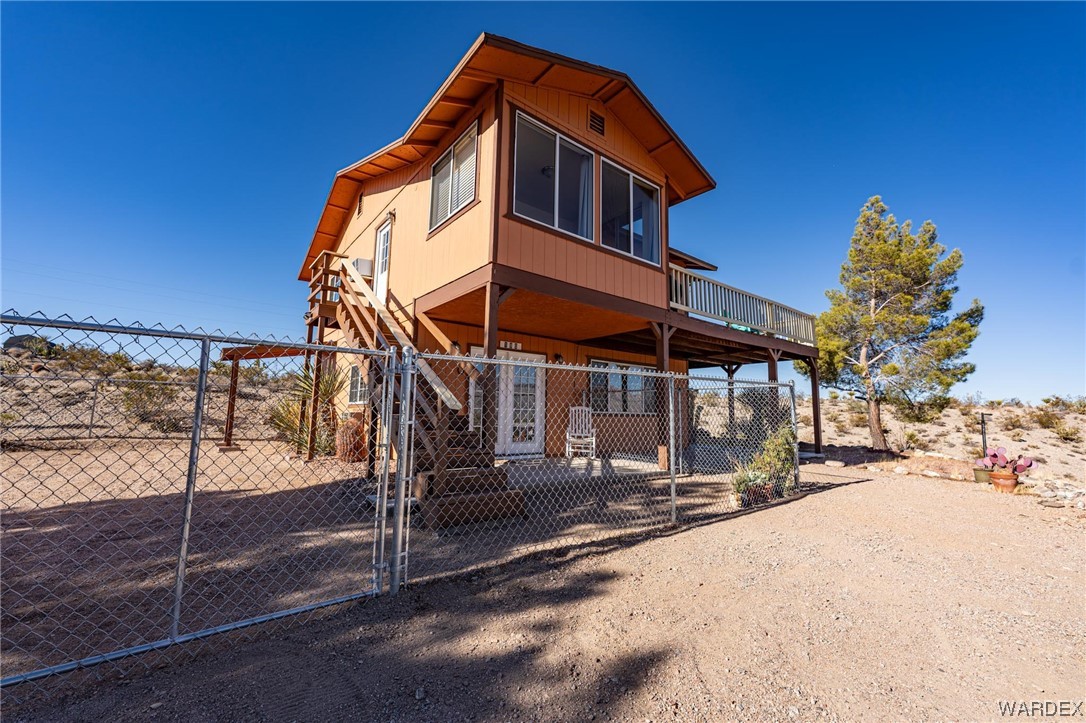 180 Sunfish Way Meadview, AZ 86444 - Photo 6 of 42 a view of a house with a park