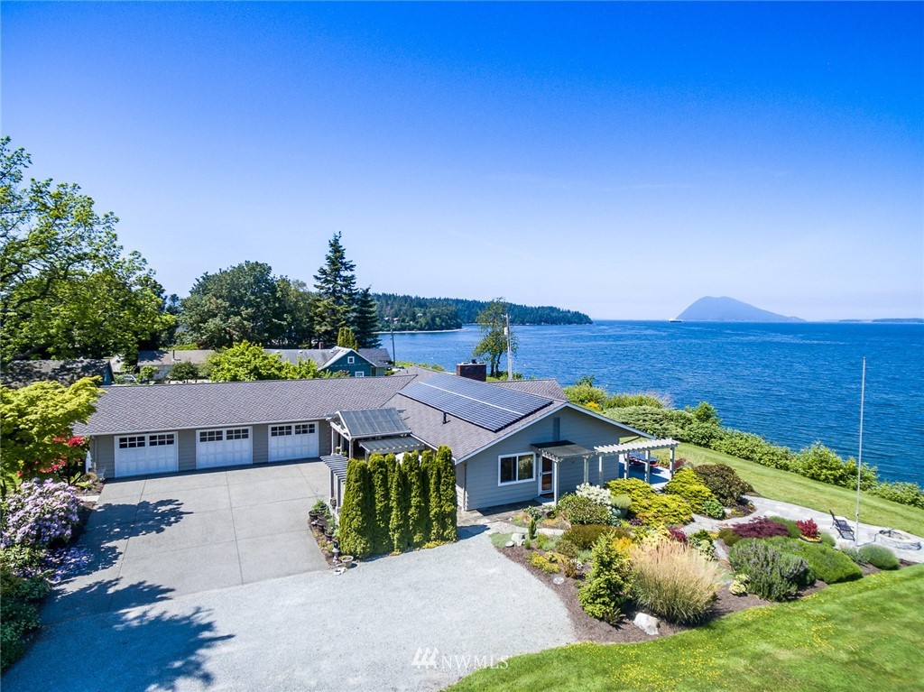 4850 G Loop Bow, WA 98232 - Photo 1 of 24 Gallery Image 1