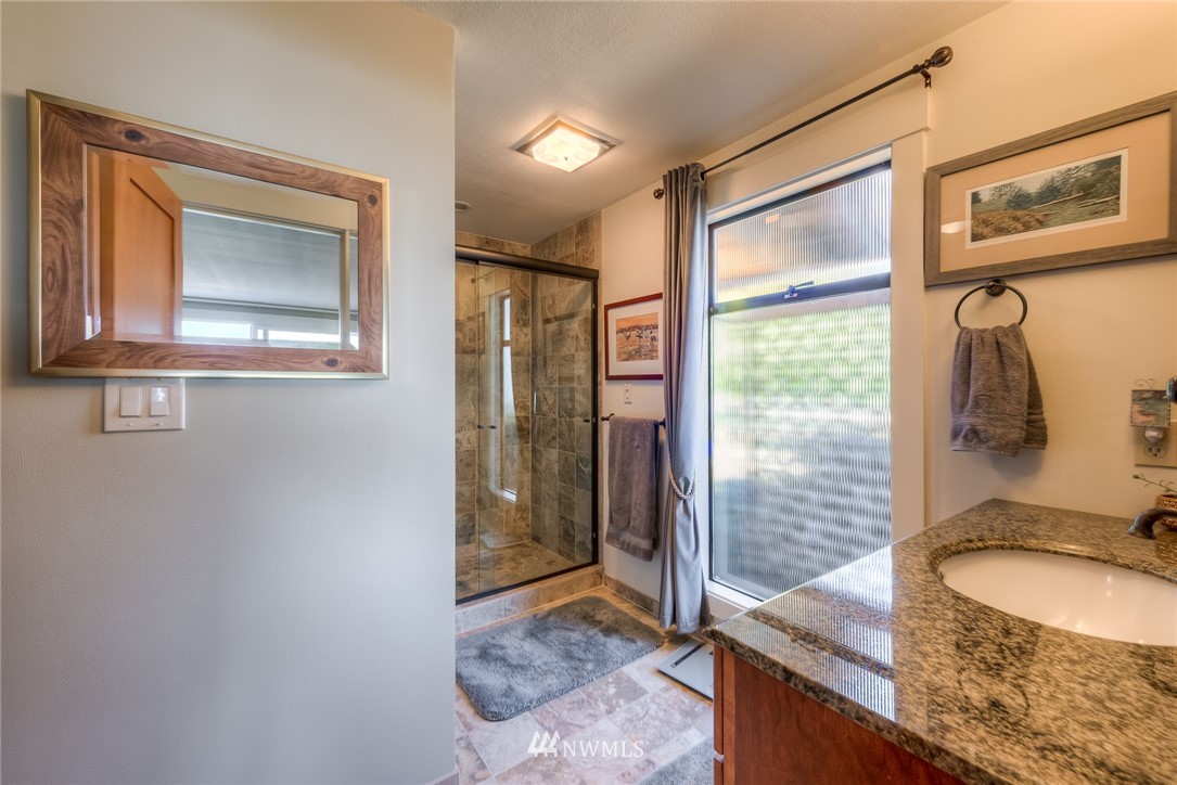 4850 G Loop Bow, WA 98232 - Photo 11 of 24 Gallery Image 11