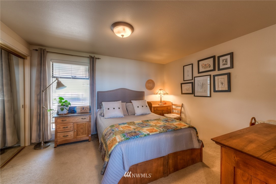 4850 G Loop Bow, WA 98232 - Photo 13 of 24 Gallery Image 13