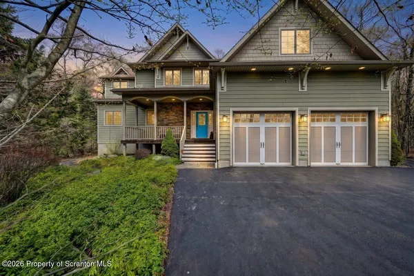 $869,000 | 88 Lakeview Timbers Drive, Gouldsboro, PA 18424