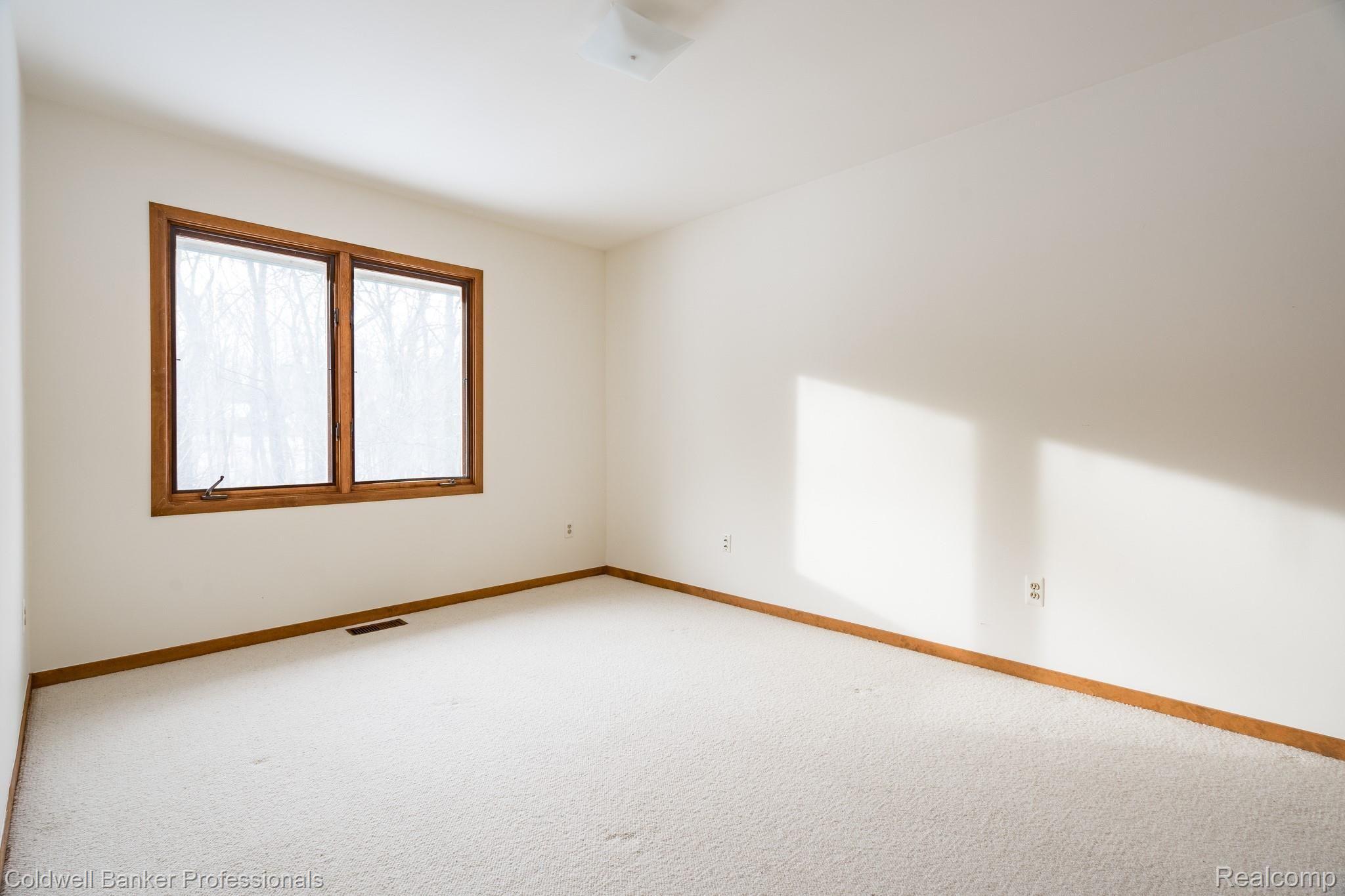 5079 Orion Road Rochester, MI 48306 - Photo 29 of 40 5079-Orion-Rd-29.JPG