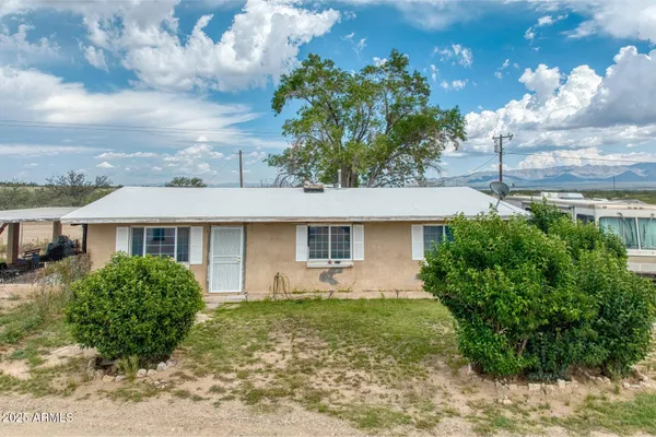 $139,900 | 10019 South Honeysuckle Drive, Hereford, AZ 85615