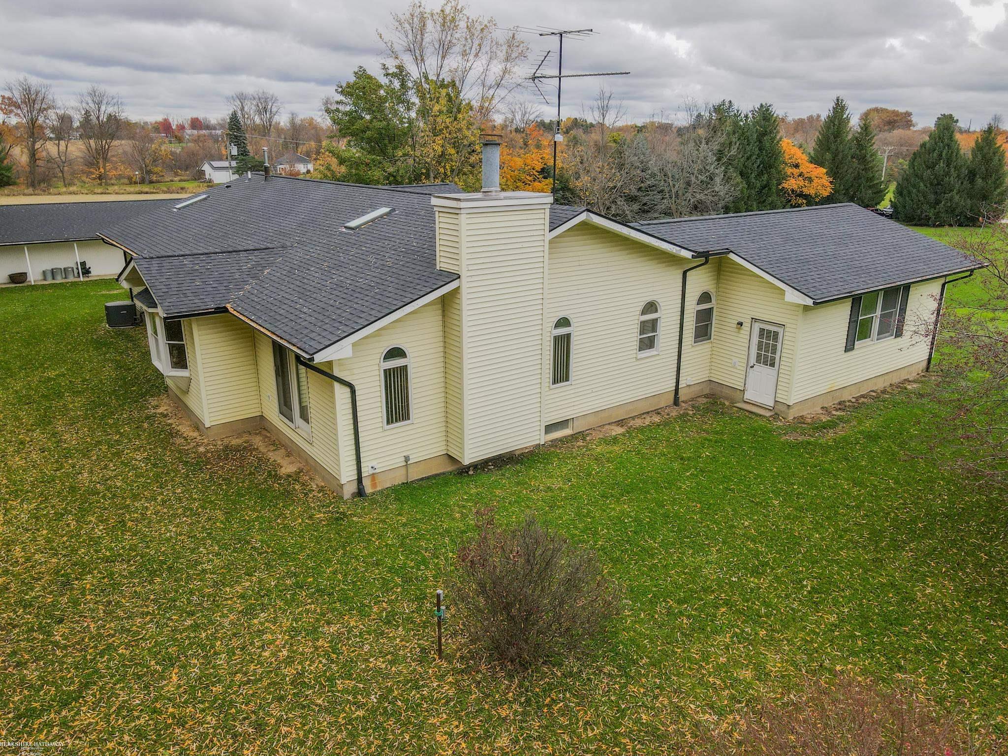 629 Braidwood Road Memphis, MI 48041 - Photo 34 of 35 50126681-33.JPG