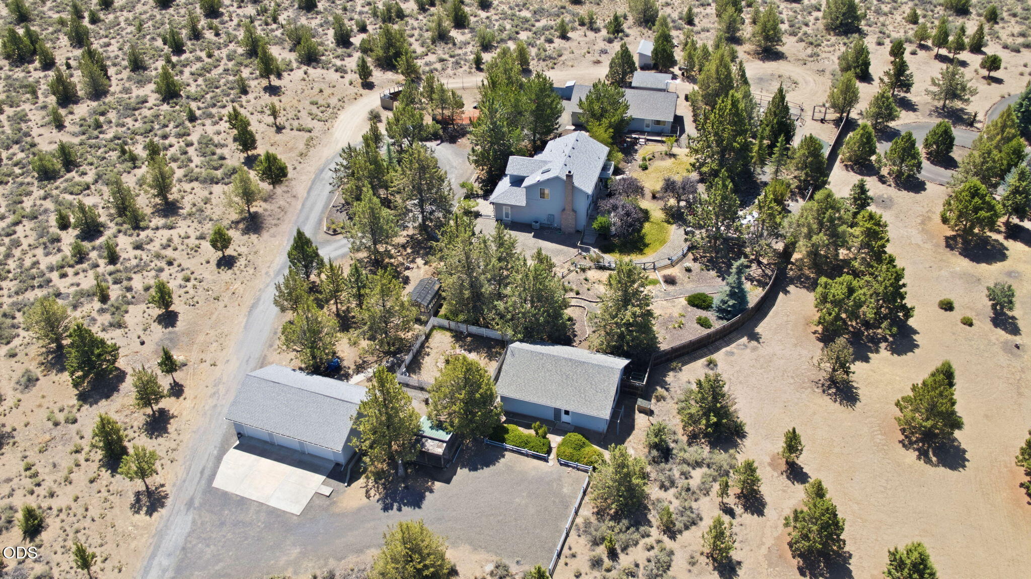 11912 South W Riggs Road Powell Butte, OR 97753 - Photo 37 of 42