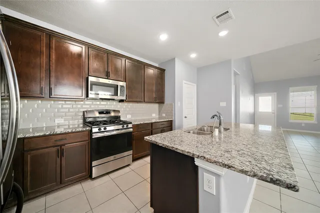 $2,800 | 4742 Tintagel Lane, Missouri City, TX 77459