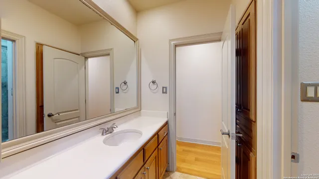 $8,900 | 2011 My Anns Hill, San Antonio, TX 78258