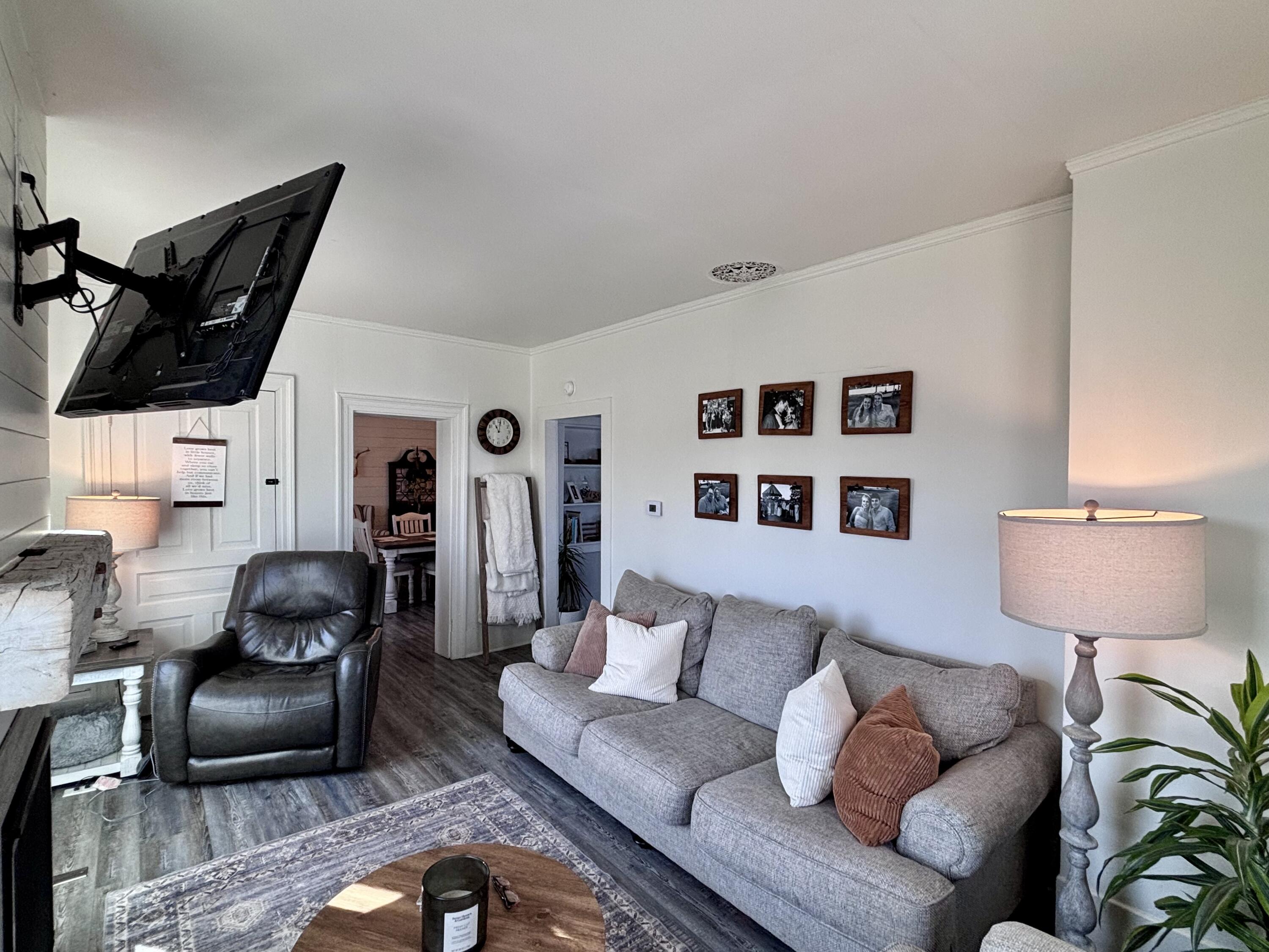 69640 Carls Road Sturgis, MI 49091 - Photo 18 of 63 Living Room