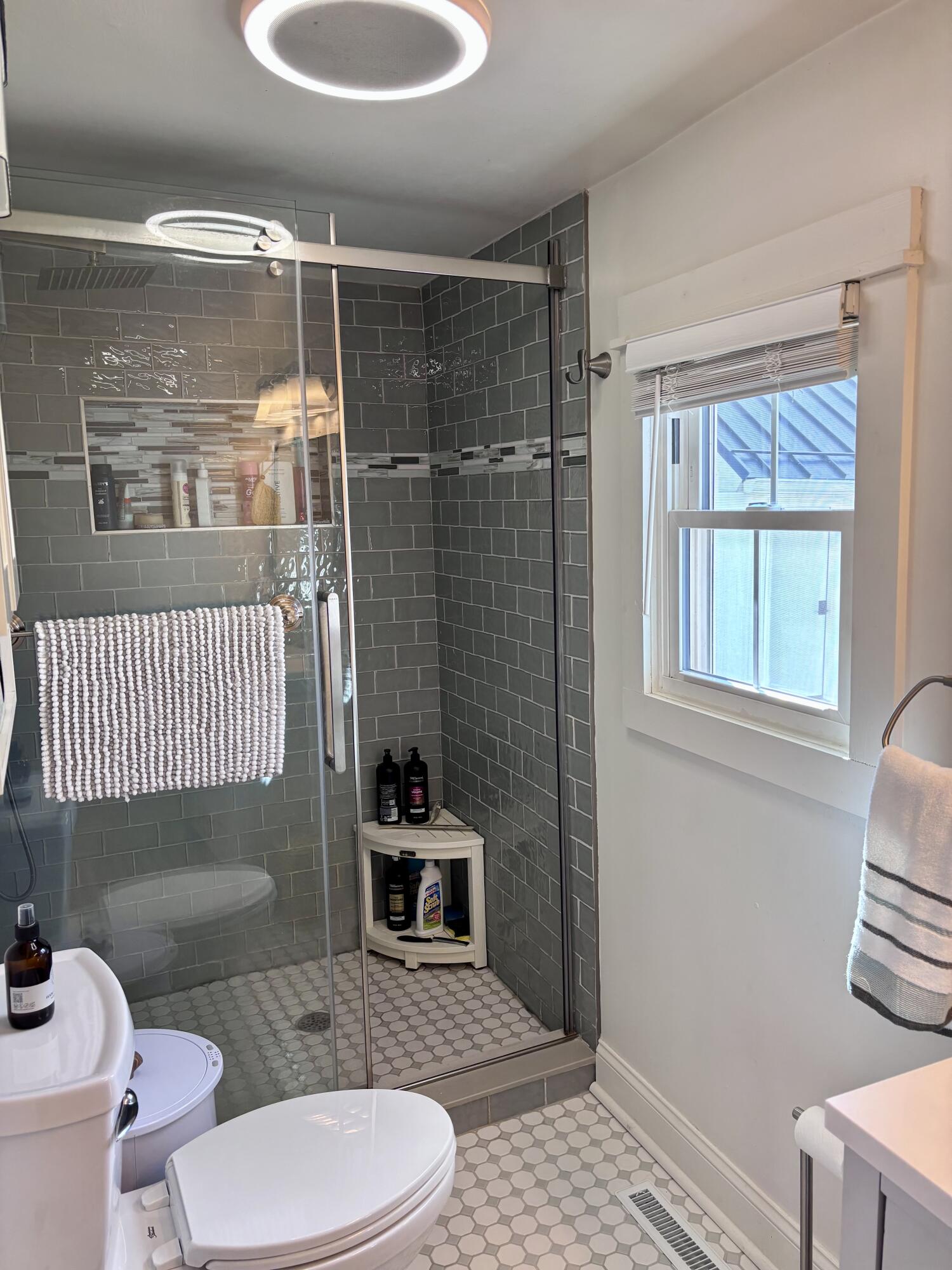 69640 Carls Road Sturgis, MI 49091 - Photo 23 of 63 Bathroom