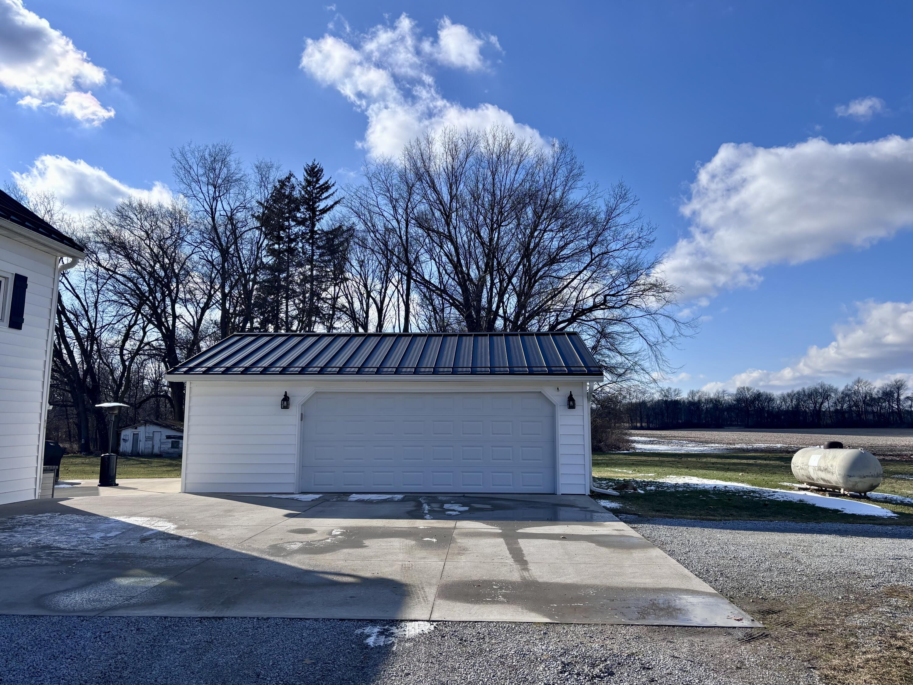 69640 Carls Road Sturgis, MI 49091 - Photo 5 of 63 Garage