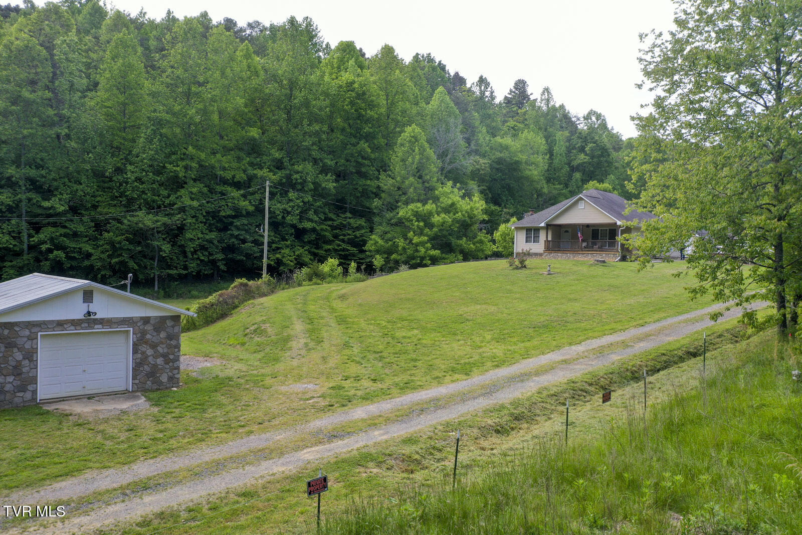 2397 Lower Rinehart Road Dandridge, TN 37725 - Photo 59 of 69 z (4)