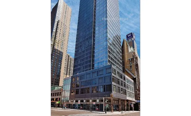 $1,295,000 | 247 West 46th Street, Unit 2604 | Theater District