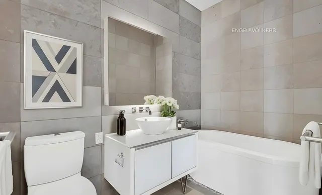 $1,295,000 | 247 West 46th Street, Unit 2604 | Theater District