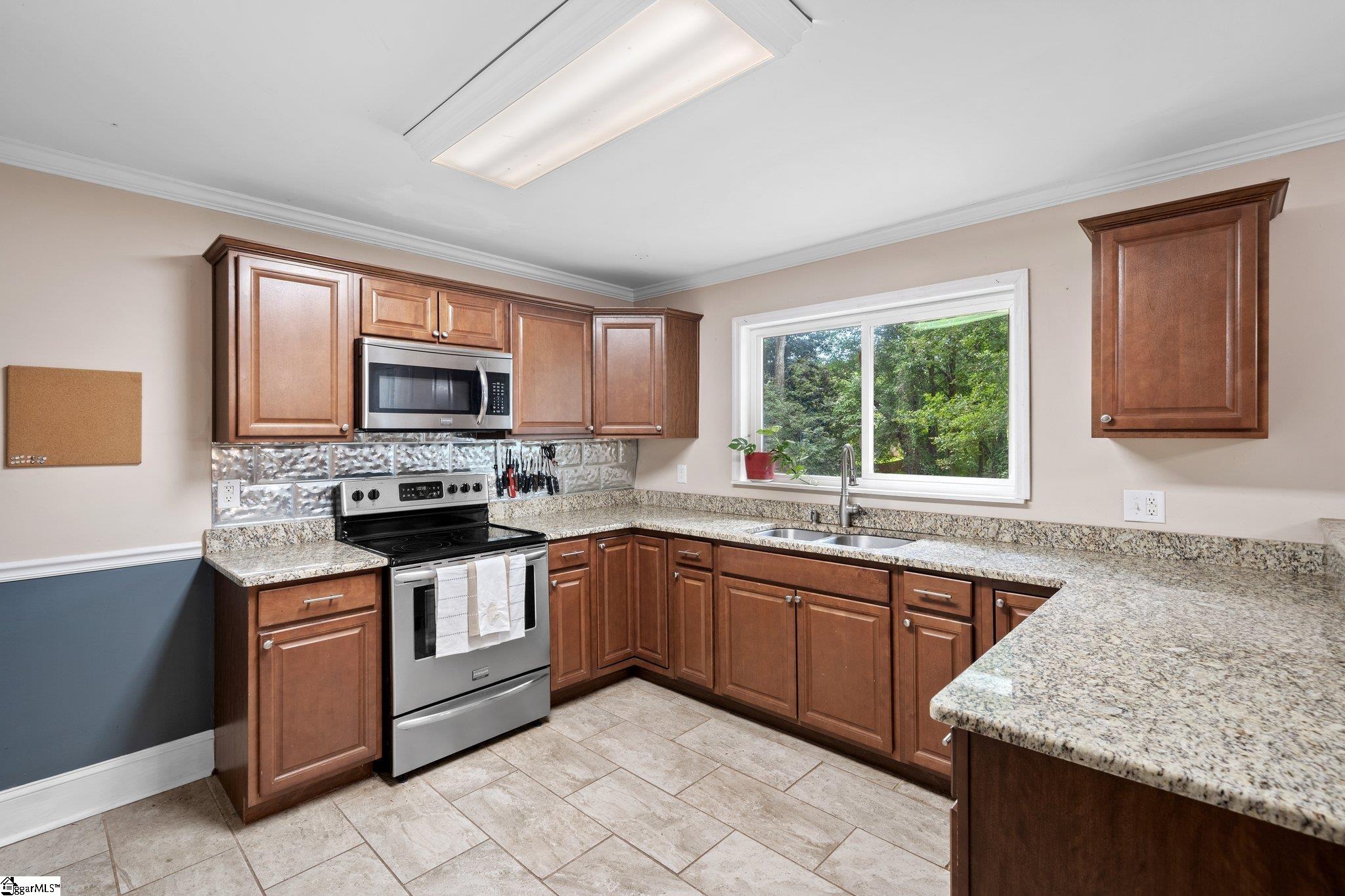 119 Robin Hill Drive Inman, SC 29349 - Photo 17 of 35