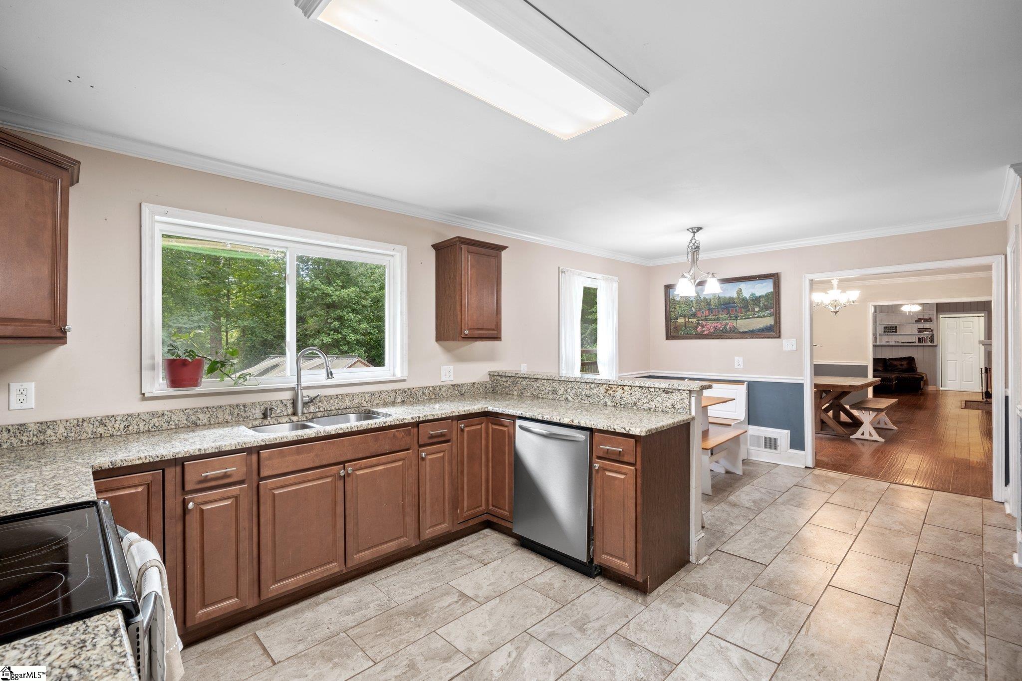 119 Robin Hill Drive Inman, SC 29349 - Photo 18 of 35