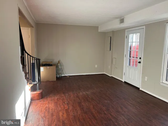 $2,550 | 13133 Putnam Circle, Woodbridge, VA 22191