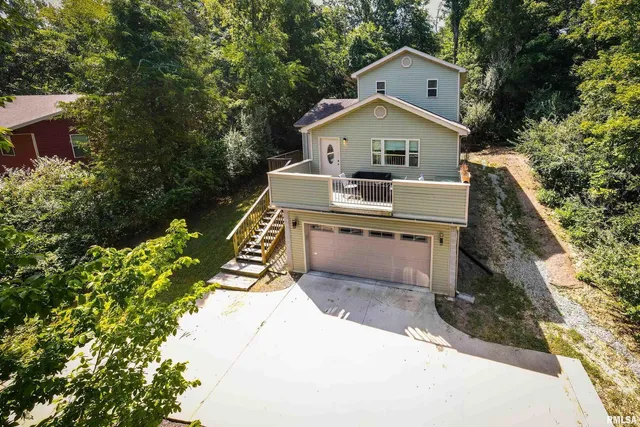 $172,500 | 701 East Campus Drive, Carbondale, IL 62901