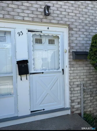 $70,000 | 93 A Karen Court, Bridgeport, CT 06606