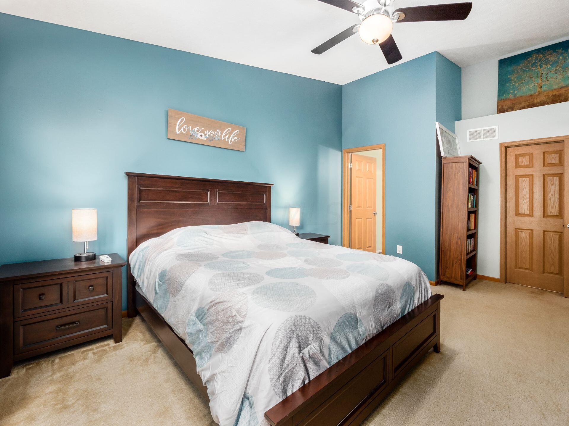 3845 Powder Ridge Road Grove City, OH 43123 - Photo 15 of 41 Owner's Bedroom