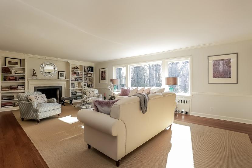 56 Ridge Acres Road Darien, CT 06820 - Photo 4 of 24 010-Living_Room-1405054-mls