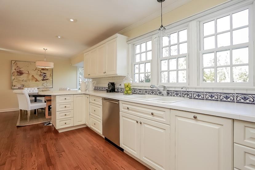 56 Ridge Acres Road Darien, CT 06820 - Photo 8 of 24 013-Kitchen-1405060-mls