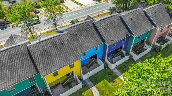 $2,100 | 2020 Lasalle Street, Charlotte, NC 28216