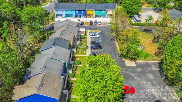 $2,100 | 2020 Lasalle Street, Charlotte, NC 28216
