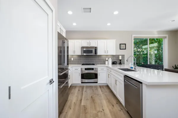 $6,250 | 61726 Toro Canyon Way, La Quinta, CA 92253