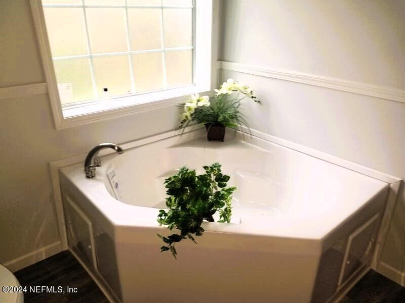 12848 Yellow Bluff Road Jacksonville, FL 32226 - Photo 21 of 30 Master Tub