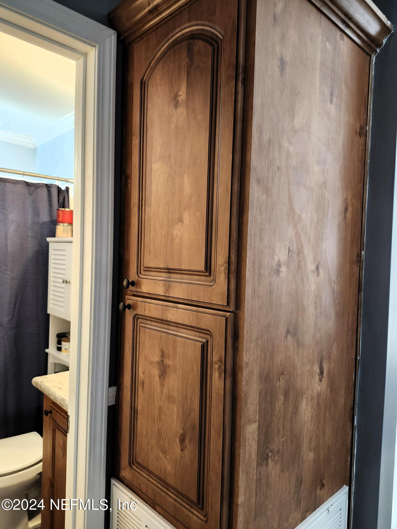 12848 Yellow Bluff Road Jacksonville, FL 32226 - Photo 24 of 30 Linen Closet
