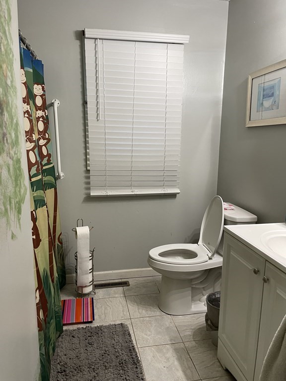 138 Avery Street Springfield, MA 01119 - Photo 5 of 14