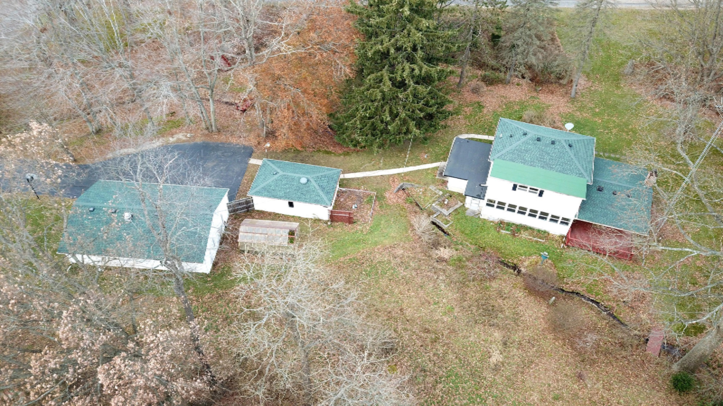 5105 Fikes Road Coloma, MI 49038 - Photo 59 of 83 DJI_0001
