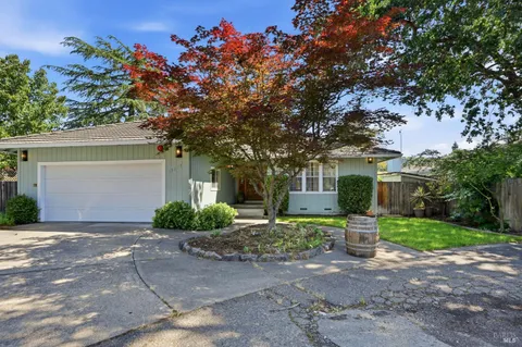 $799,000 | 17217 Vailetti Drive, Sonoma, CA 95476
