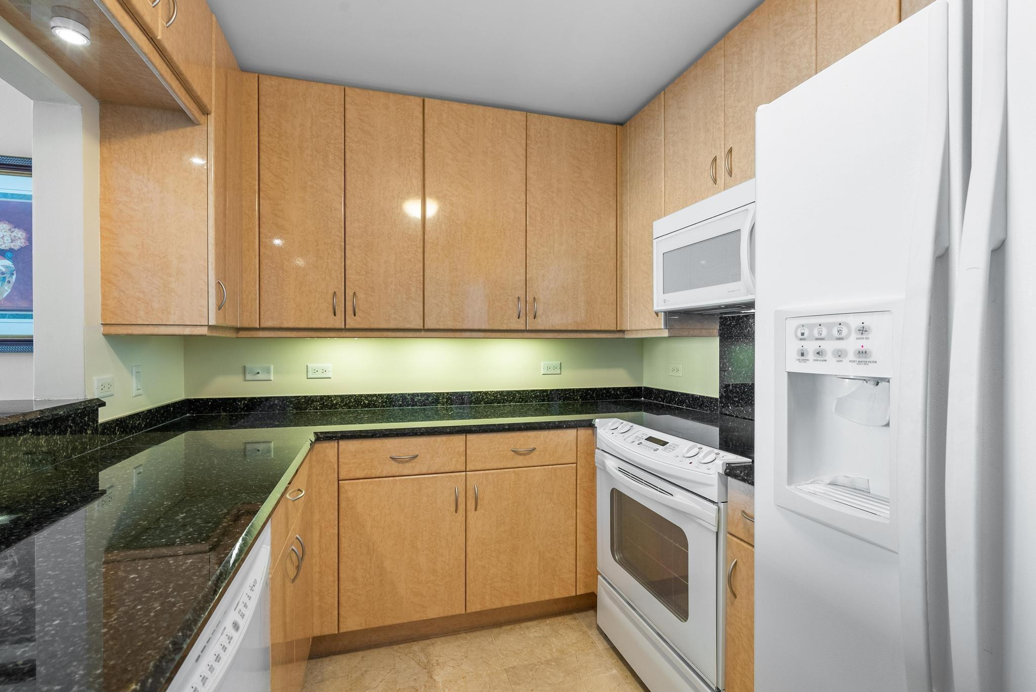 801 Brickell Key Boulevard, Unit 2903 Miami, FL 33131 - Photo 15 of 44 Photo 15