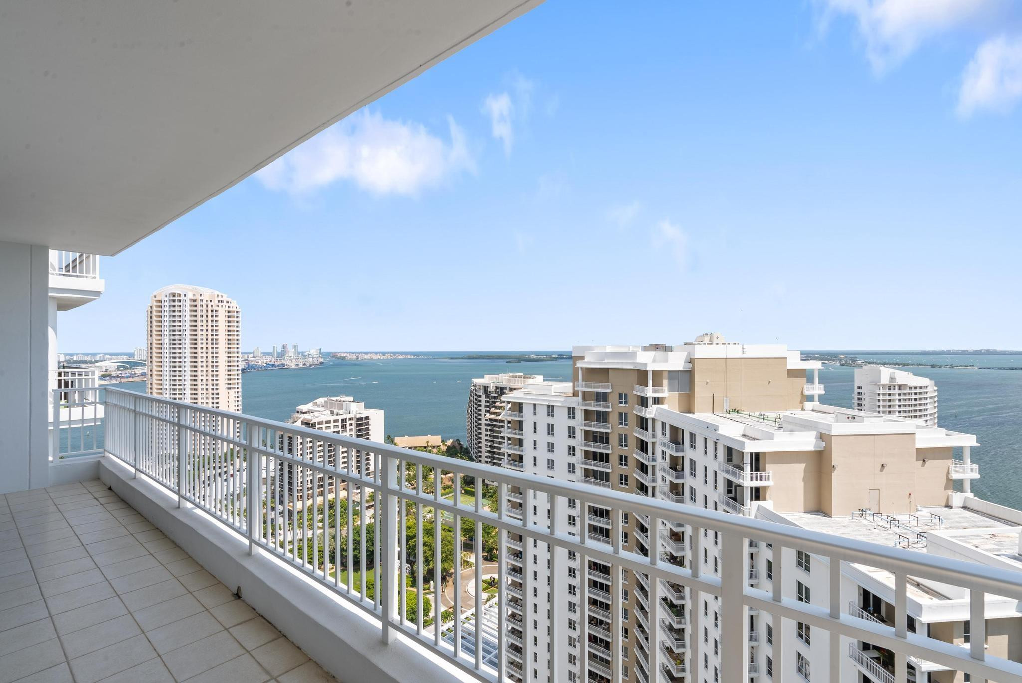 801 Brickell Key Boulevard, Unit 2903 Miami, FL 33131 - Photo 2 of 44 Photo 2