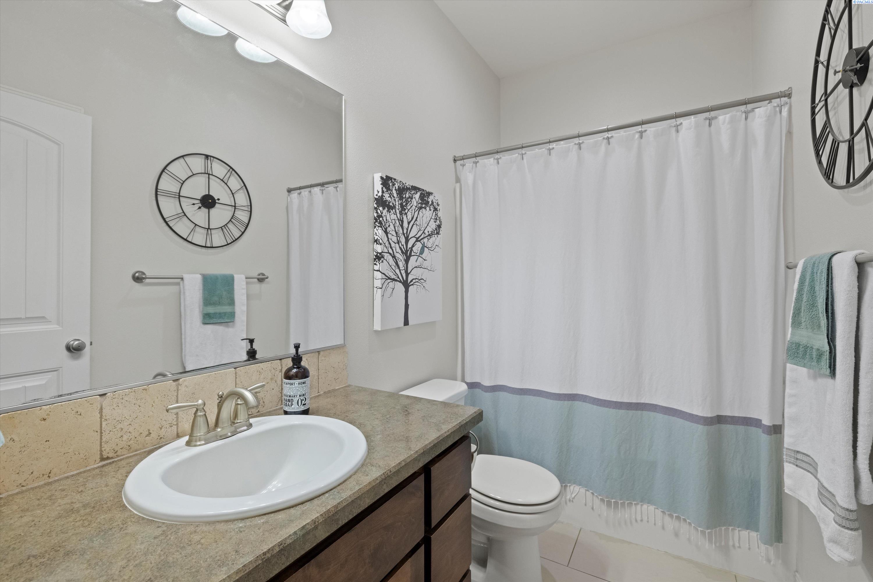 176624 Rivers Edge Drive Prosser, WA 99350 - Photo 14 of 40 Gallery Image 14