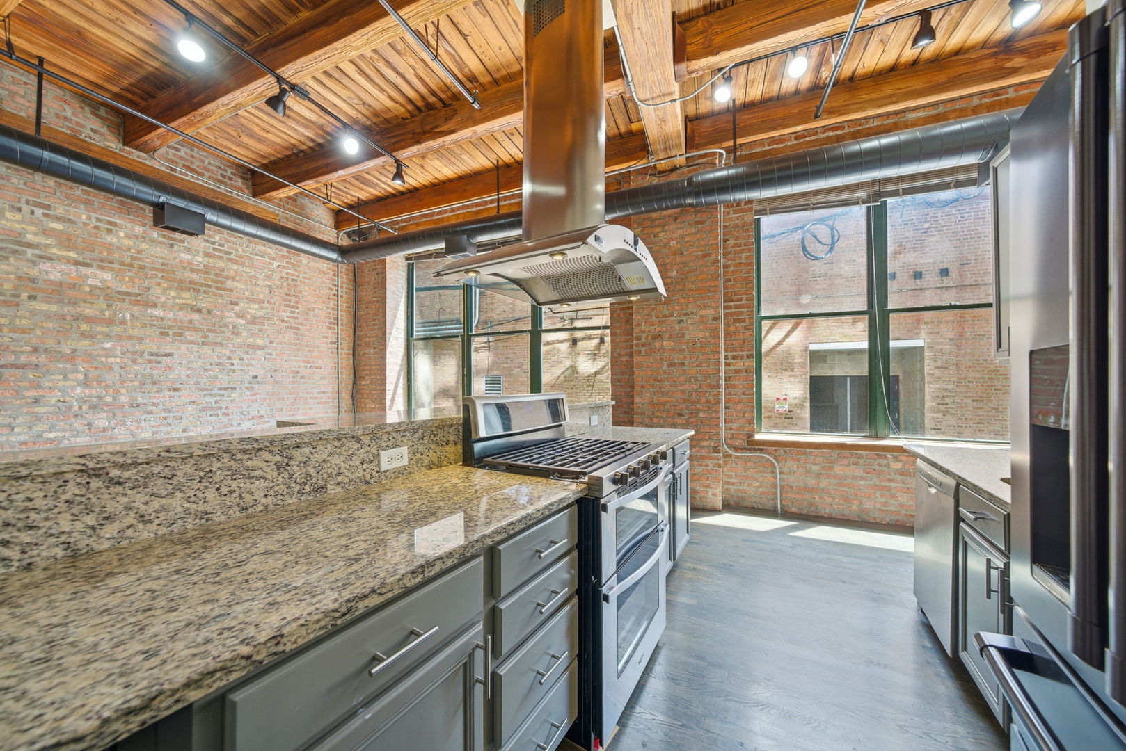 331 South Peoria Street, Unit 107 Chicago, IL 60607 - Photo 8 of 16