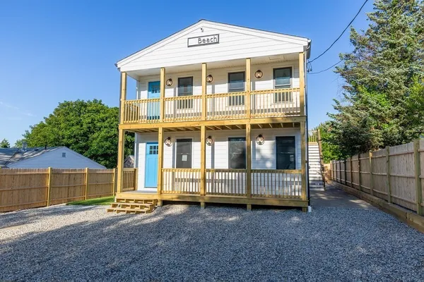 $990,000 | 18 Beach Street, Plymouth, MA 02360