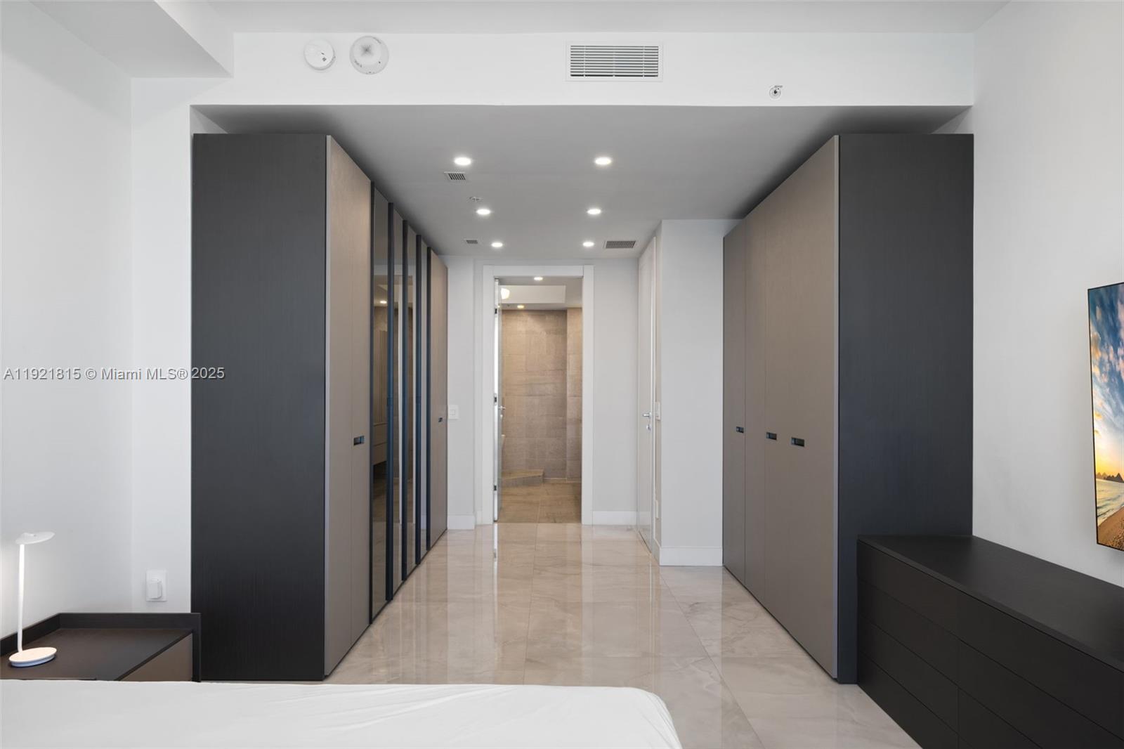 18201 Collins Avenue, Unit 4606 Sunny Isles Beach, FL 33160 - Photo 16 of 46