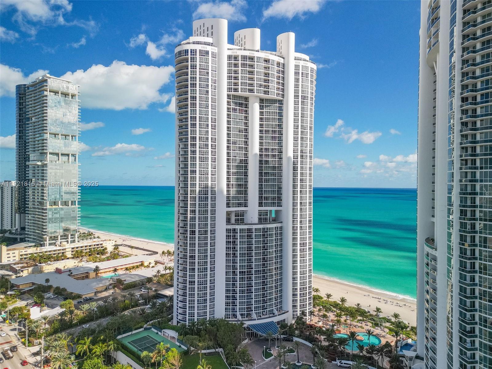 18201 Collins Avenue, Unit 4606 Sunny Isles Beach, FL 33160 - Photo 31 of 46