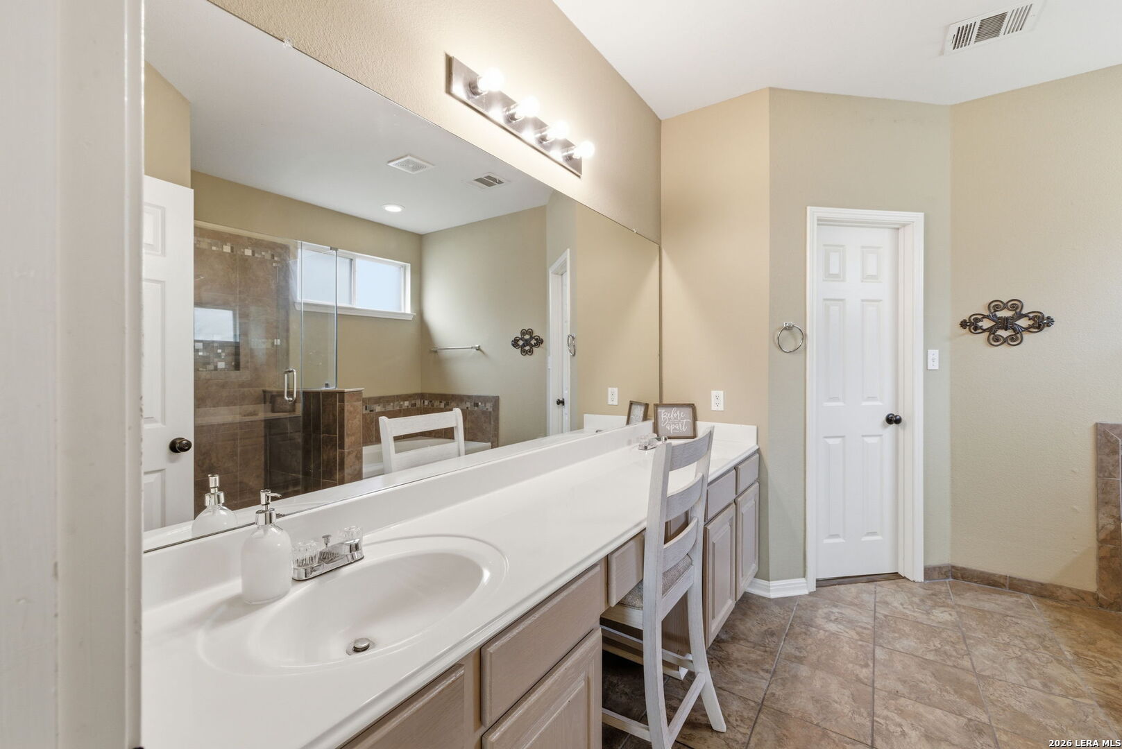 209 Summit View Cibolo, TX 78108 - Photo 20 of 45