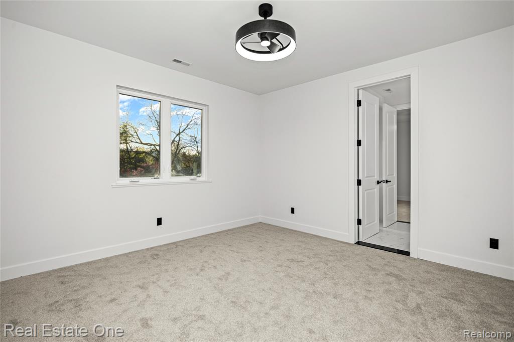5321 Rochester Road Troy, MI 48085 - Photo 54 of 73