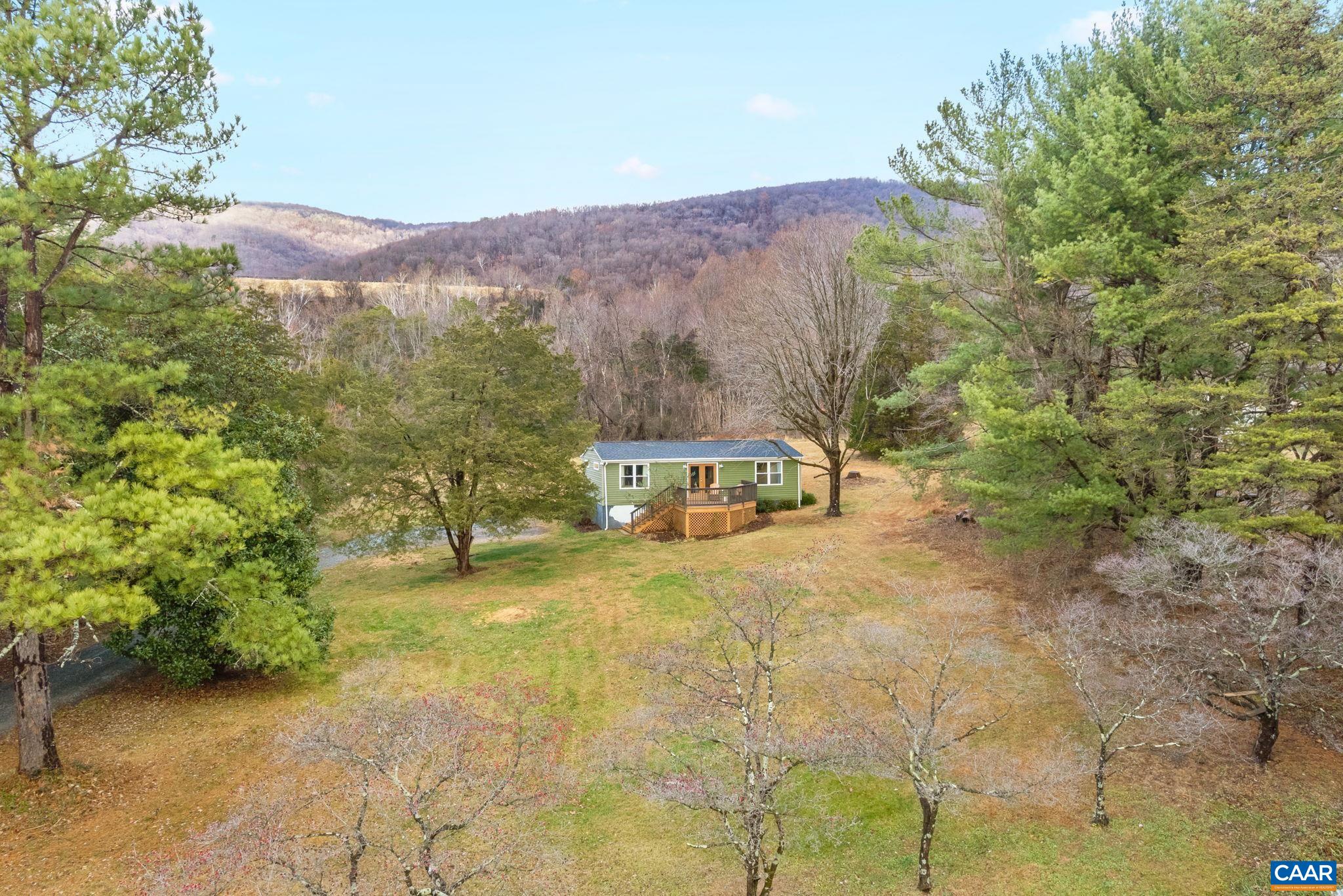 504 Newtown Road Greenwood, VA 22943 - Photo 29 of 34 a view of a house with mountain view